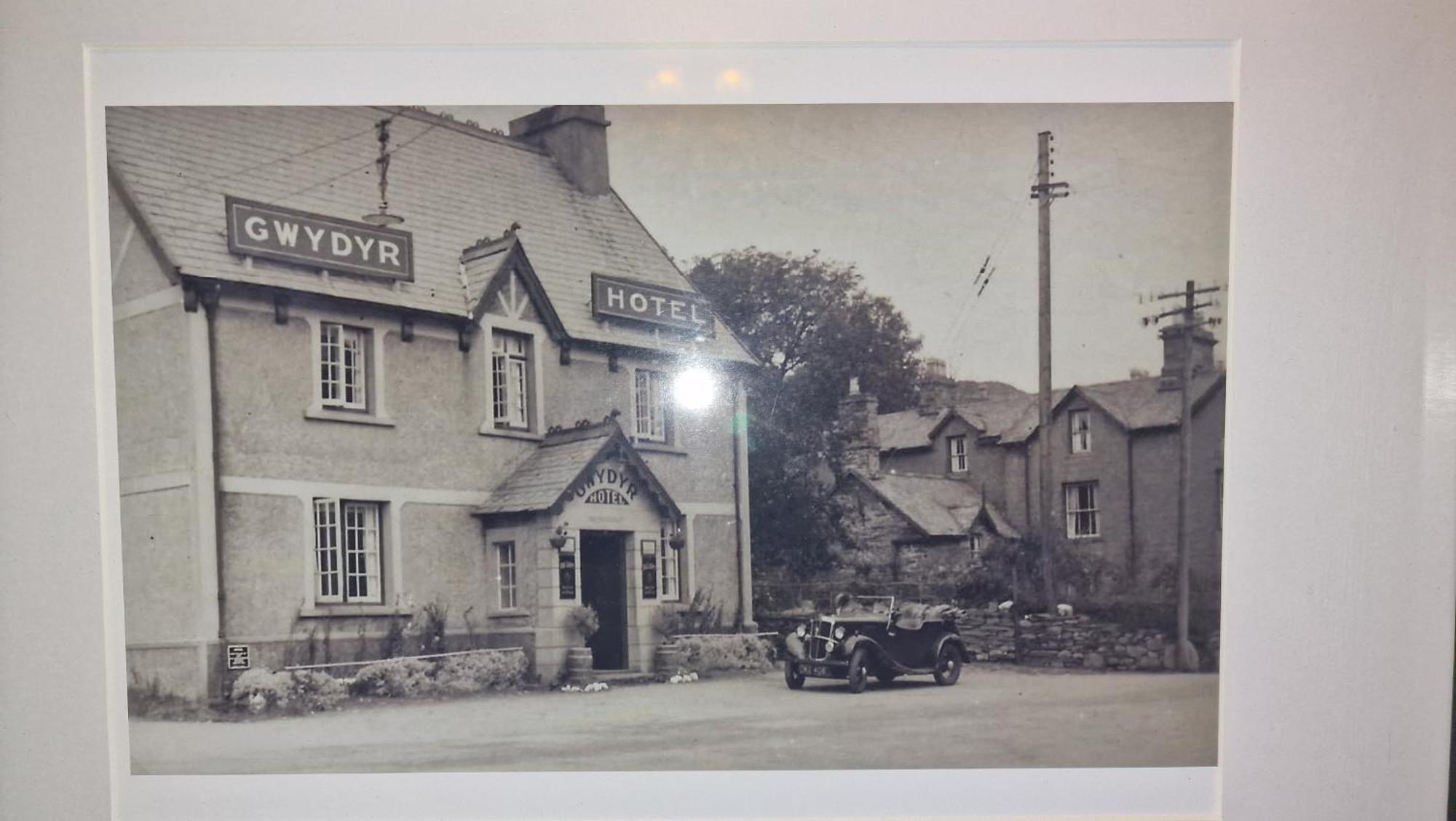 Y Gwydyr Hotel - Dolwyddelan Ngoại thất bức ảnh