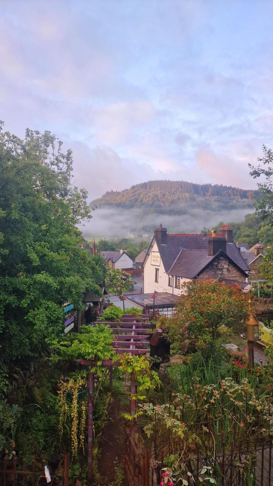 Y Gwydyr Hotel - Dolwyddelan Ngoại thất bức ảnh